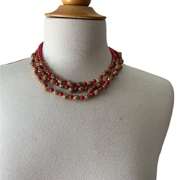 Vintage Faux Pink Pearl and Gold Metal Filagree Tiered Necklace - Picture 4 of 6